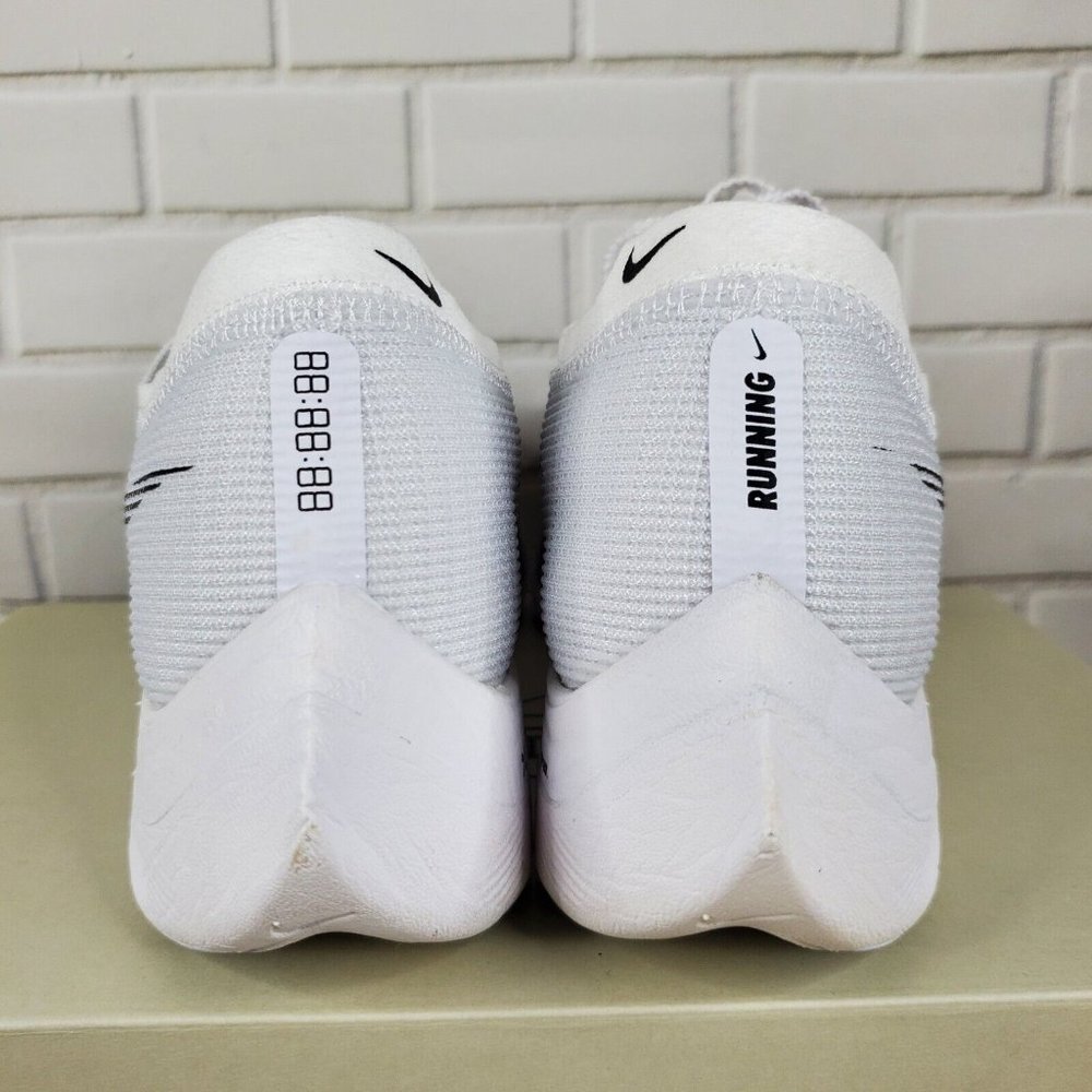 Nike ZoomX Vaporfly Next% 2 White Metallic Silver CU4111-100. - Picture 5 of 7